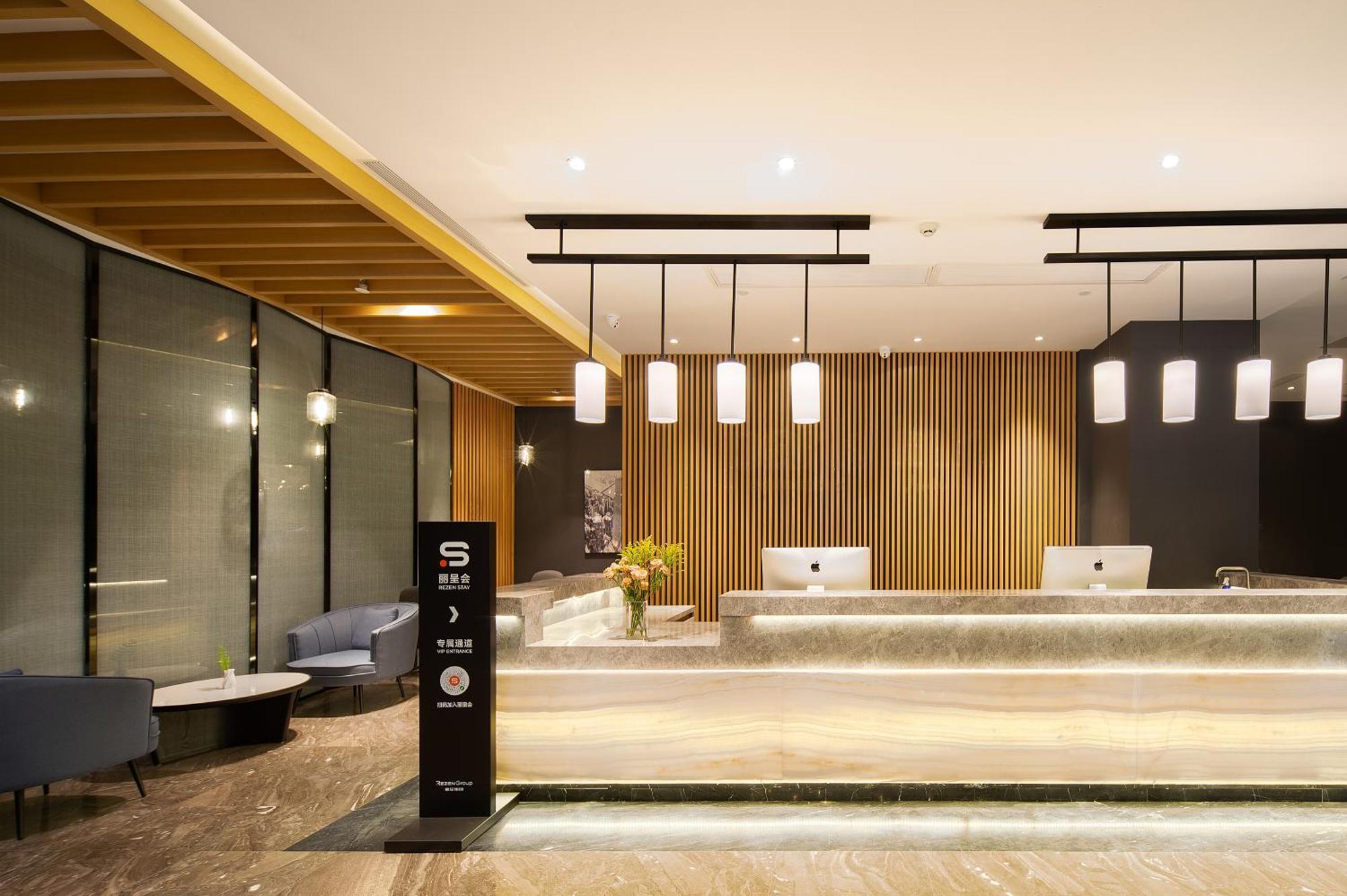 Langham Honor International Hotel Canton Fair Complex Branch - Free Shuttle To Canton Fair Complex During Canton Fair Period & Free Mini Bar Exterior photo