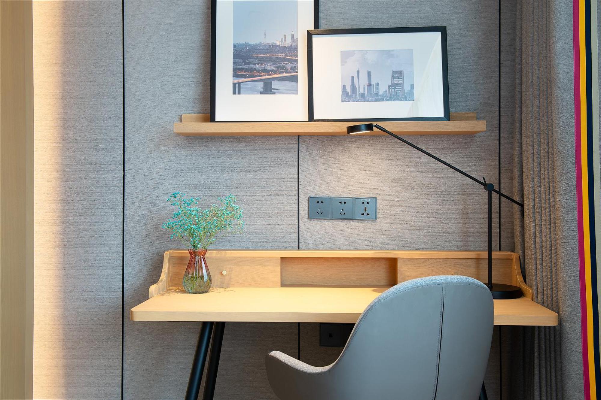 Langham Honor International Hotel Canton Fair Complex Branch - Free Shuttle To Canton Fair Complex During Canton Fair Period & Free Mini Bar Exterior photo