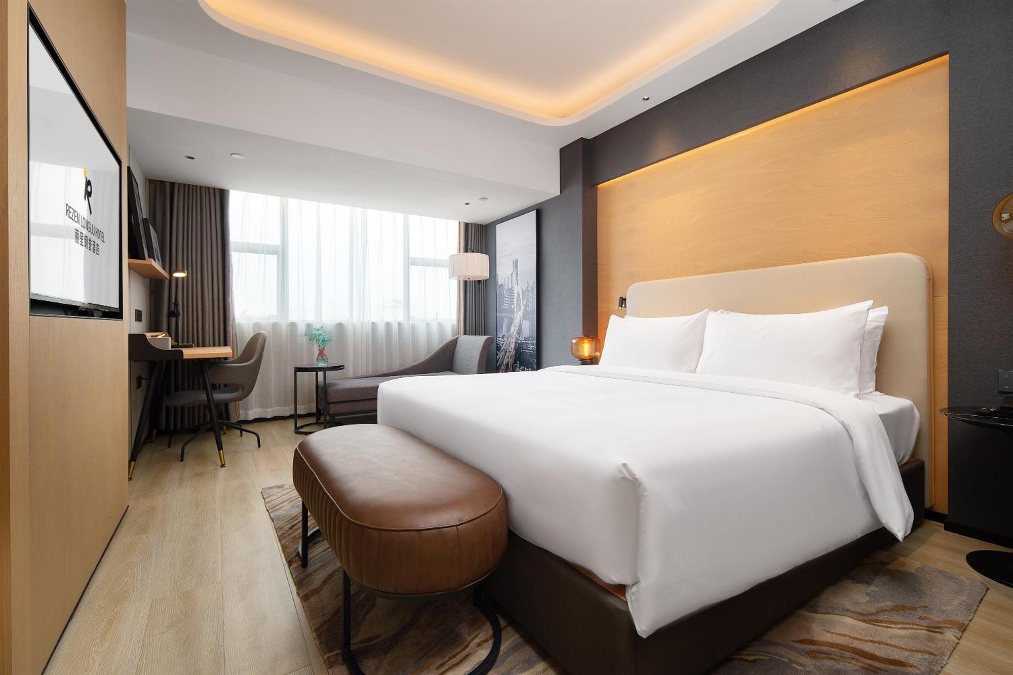 Langham Honor International Hotel Canton Fair Complex Branch - Free Shuttle To Canton Fair Complex During Canton Fair Period & Free Mini Bar Exterior photo
